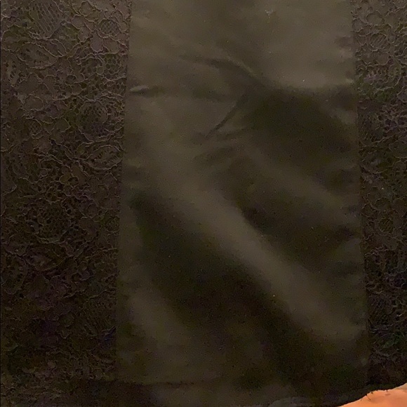 Black lace pencil skirt - Picture 2 of 4